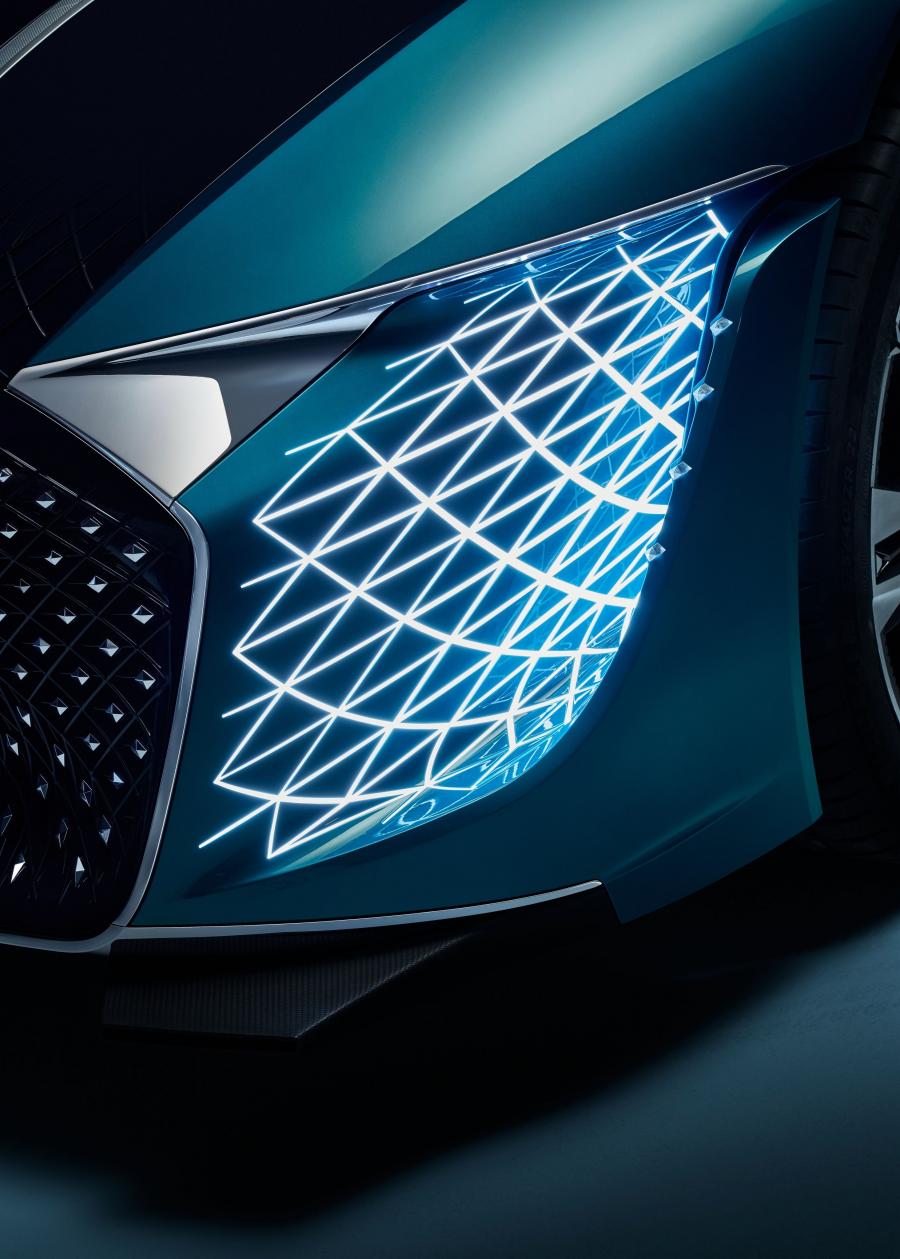 Детали экстерьера DS X E-Tense 2018 года  (фото 21 из 43)